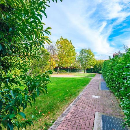 House And Green Sirmione - 2 Rooms Apartment Esterno foto