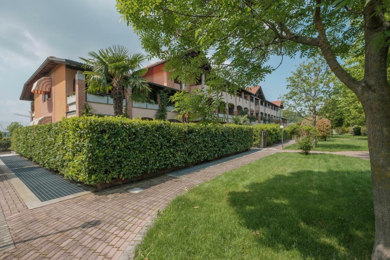 House And Green Sirmione - 2 Rooms Apartment Esterno foto