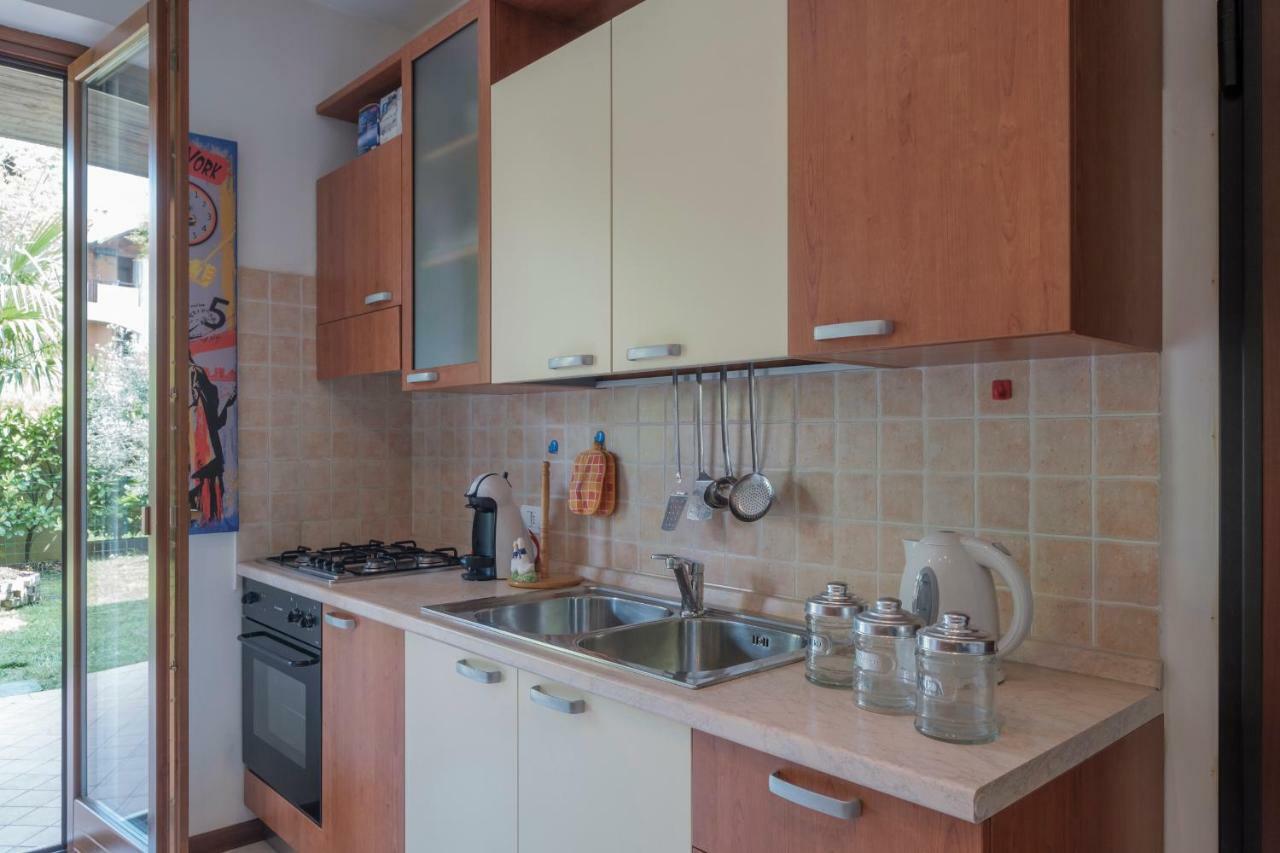 House And Green Sirmione - 2 Rooms Apartment Esterno foto